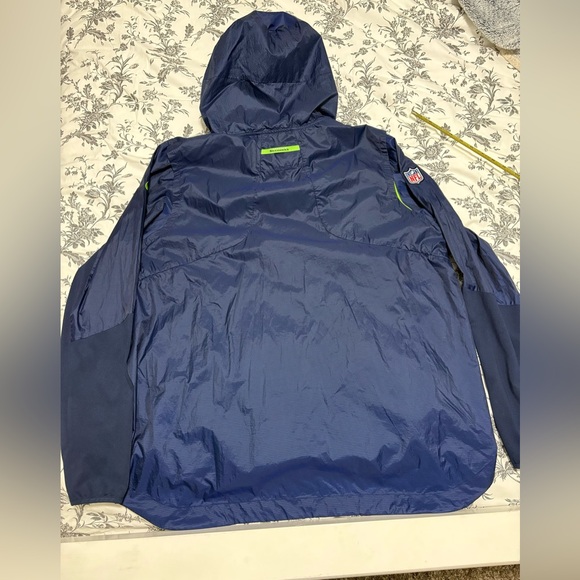 Men's Nike Navy Seattle Seahawks Sideline Alpha Fly Rush Pullover Jacket XL - Picture 13 of 14